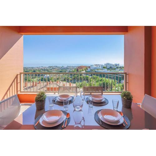 Royal Apartment w/shared pool, terrace &A/C