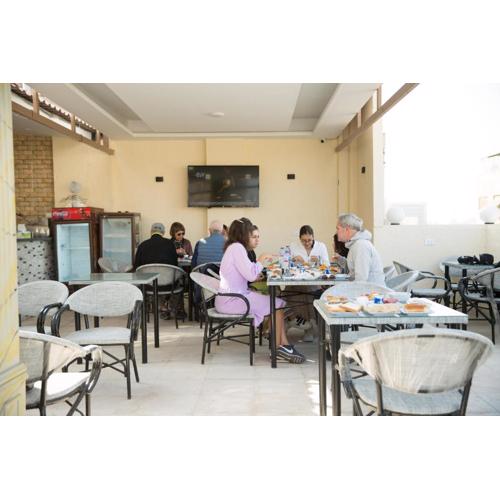 Royal Cairo Hotel