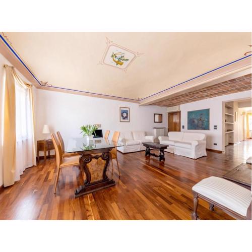 Royal Domus Perugia - via Mazzini