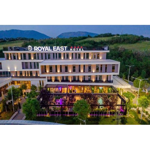 Royal East Resort