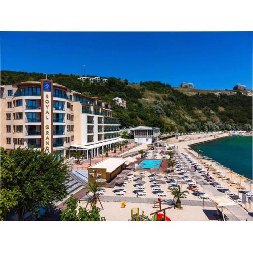 Royal Grand Hotel and Spa - All Inclusive and Free beach accsess