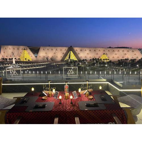 Royal Great Pyramid INN