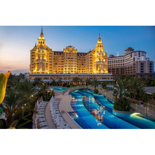 Royal Holiday Palace