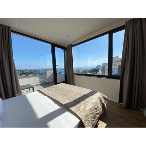 Royal Homes 701