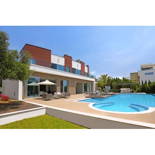 Royal Oasis Villa