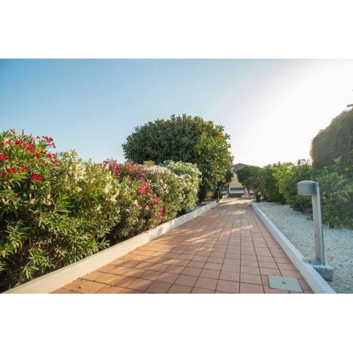 Royal Playa Suite and Apartament -private parking- self chek out
