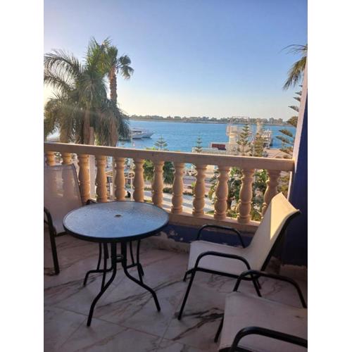 Royal Suite In Marina