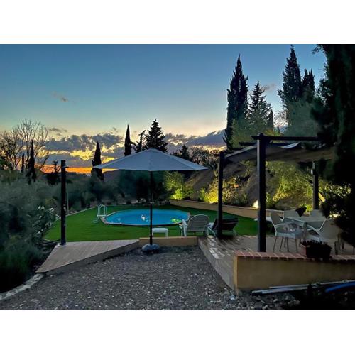 rural loft with pool views peaceful place near the center