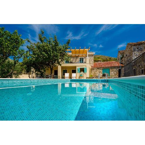 Rustic Stone Villa Begovi Dvori- 15 minutes to Dubrovnik