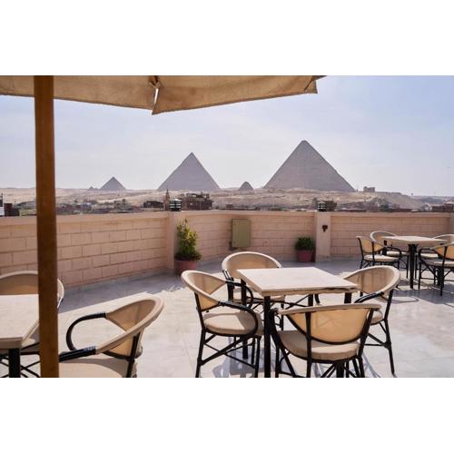 RZ Pyramids View Hotel