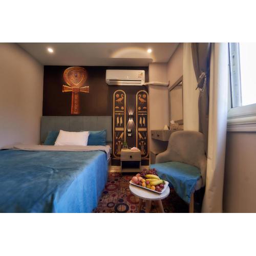 RZ Pyramids View Inn