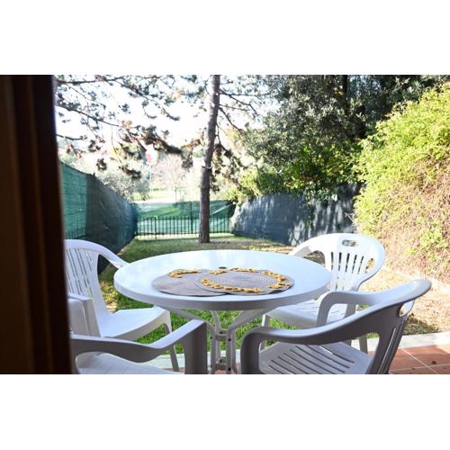 S075 - Sirolo, bilocale con giardino e garage in centro