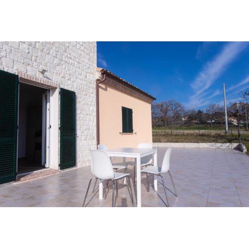 S209 - Sirolo, nuovissimo bilocale con portico pt