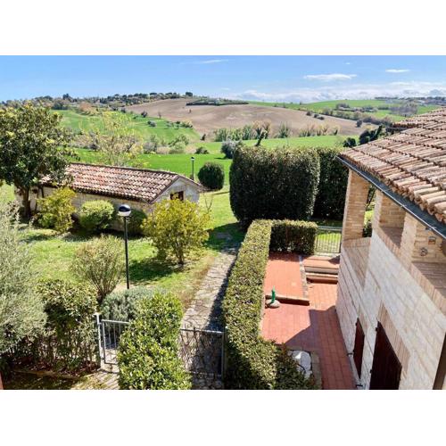 S214 - Sirolo, trilocale con giardino in zona tranquilla