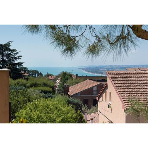 S270 - Sirolo, quadrilocale in centro con vista panoramica