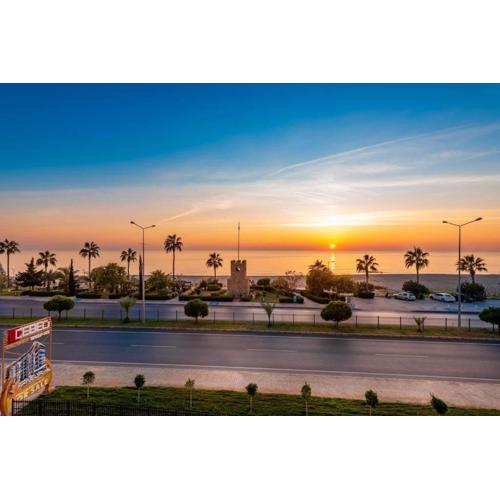 SA Apartments! Beachfront Apartment with Sea View & Pool