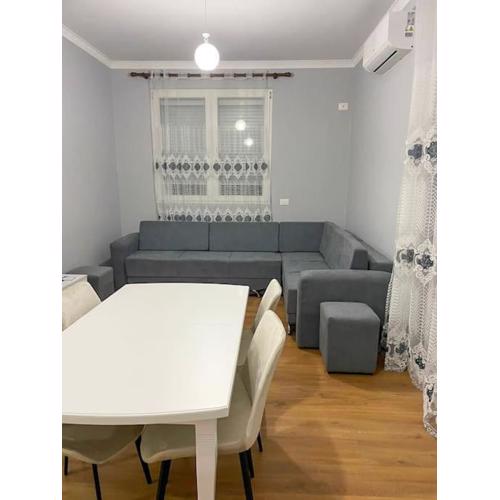 SAB 2 Cozy Modern Apartment Fier