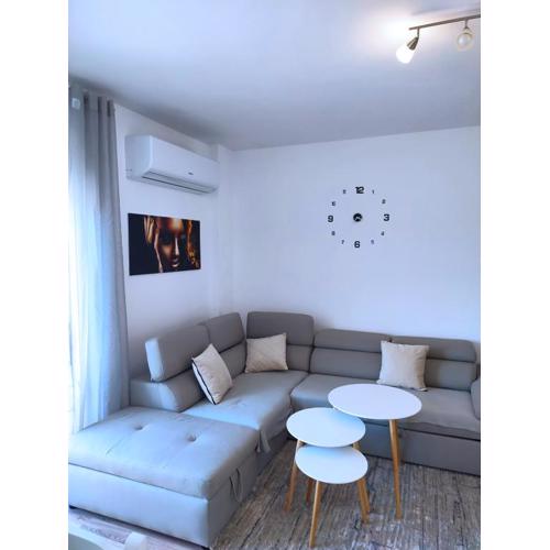 Sabi Apartment Golem Qerret