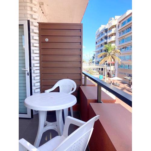 Sagasta BeachFront Balcony by Canary365