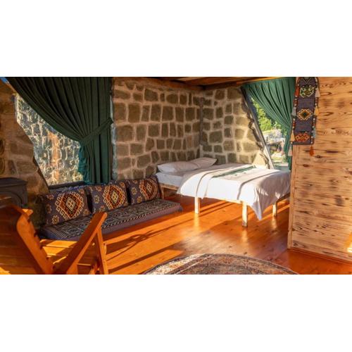 Şahmaran Bungalov