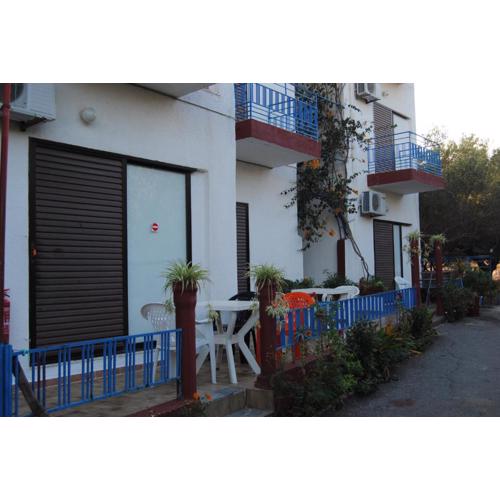 Sailors Apartments