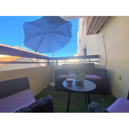 Sainte-Maxime: Appartement 2 pièces rénové avec terrasse, climatisation et à 2 pas de la plage - FR-1-226-498