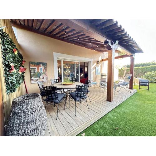 Sainte Maxime : Villa 3 pièces, jardin, piscine, clim - FR-1-226-553