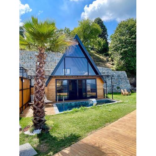 Sakarya Sapanca Kurtköy Dibektaş da 2 oda 1 salon Özel Havuz -Göl Manzaralı - 5 Kişilik Bungalov-BNG-116