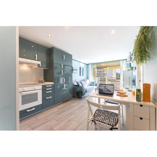 Salou-Cordoba-Center-Pool-2bed-PortAvntura-AA-WiFi16