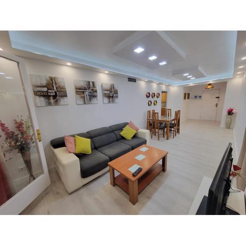 SALOU FAMILY APARTMENT
