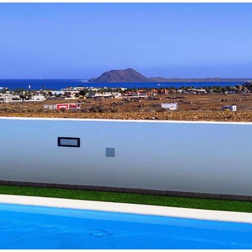Saltwater Heated pool, air-con, adult only