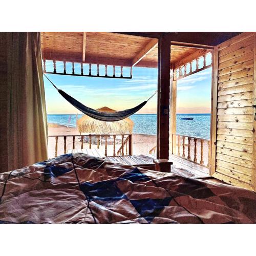 Sama Beach camp