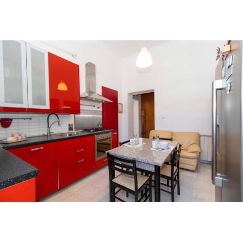 San Donato District & Piazza Statuto Roomy Flat