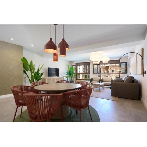 San Francisco Top-Luxury, by Homing U