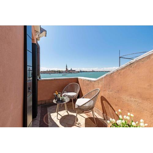 San Giorgio View Apartment with Terrace R&R