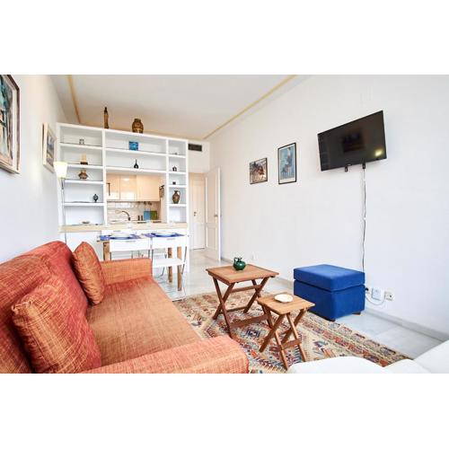 San Jacinto Triana Suite by Valcambre