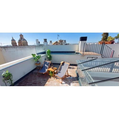 San Luis Downtown & Pool Apartment