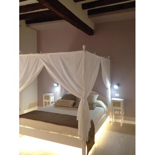 San Marco White Apartment
