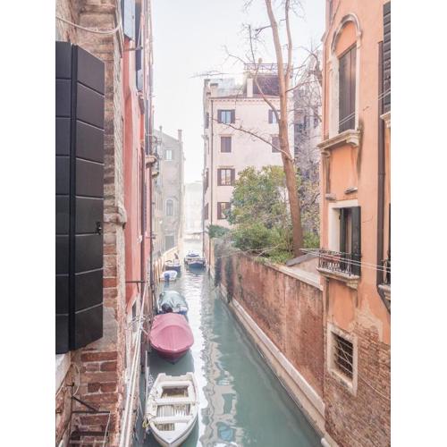 San Polo Canal View Apartments by Wonderful Italy