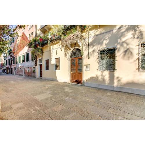 San Vio Dorsoduro Academia by Halldis