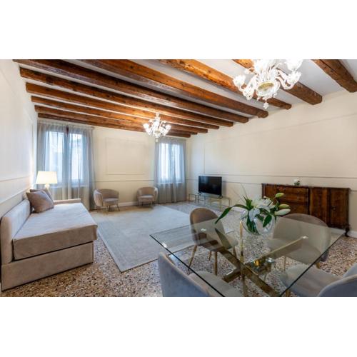 San Vio Palace Luxury Apartments