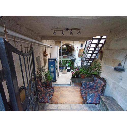 Sandık cave suites