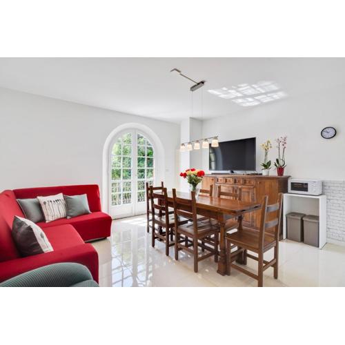Sanremo Flat with Private Parking and NETFLIX