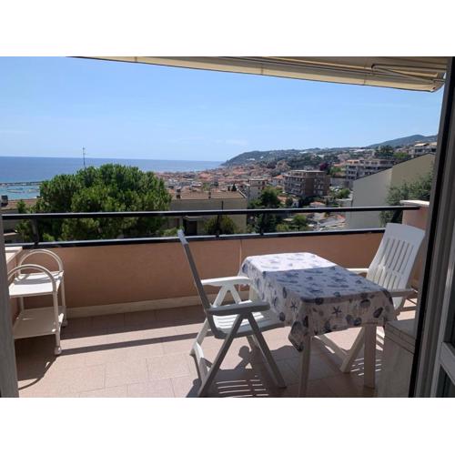 Sanremo ViP - Sea view - Pool & Tennis - Free parking