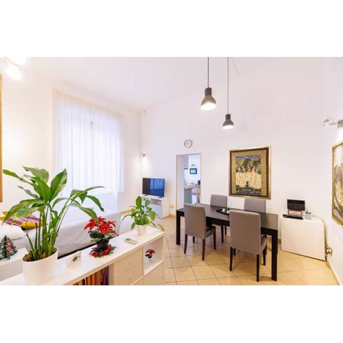Santa Giulia Apartment - Centralissimo vicino al Porto