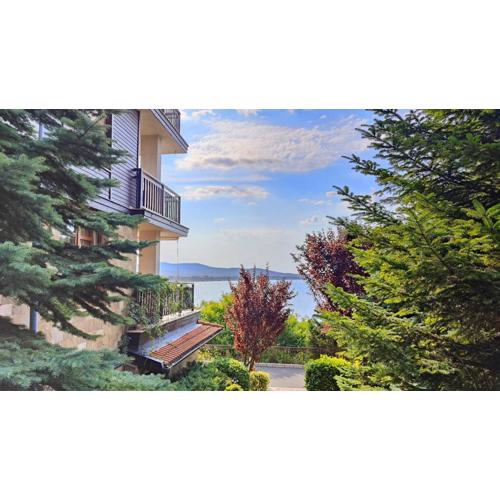 Santa Marina Sozopol Private Apartments