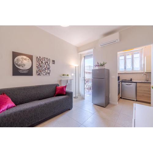 Santa Rita Functional Flat with Balcony