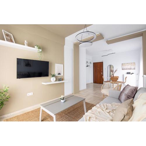 Santorini 2-Bedroom Apartment in Nea Smyrni