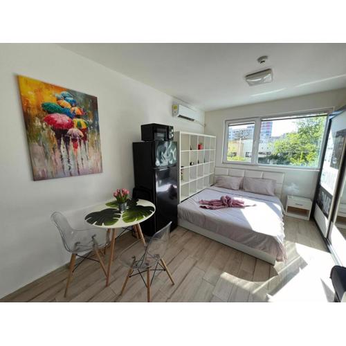 Sao Paolo warm and cosy Studio in lively district