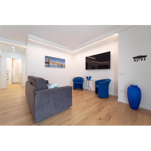 Sapphire House